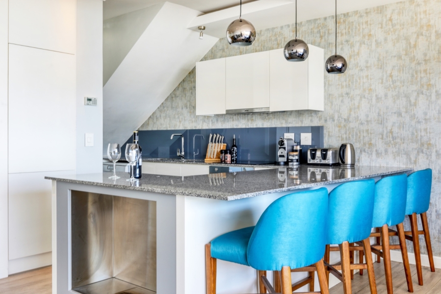 To Let 6 Bedroom Property for Rent in Camps Bay Western Cape